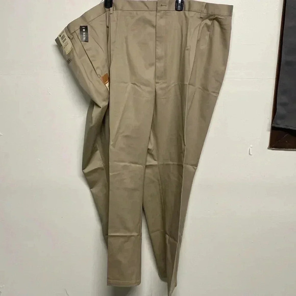 Haggar Other - Haggar tan khaki pants 60W/32L